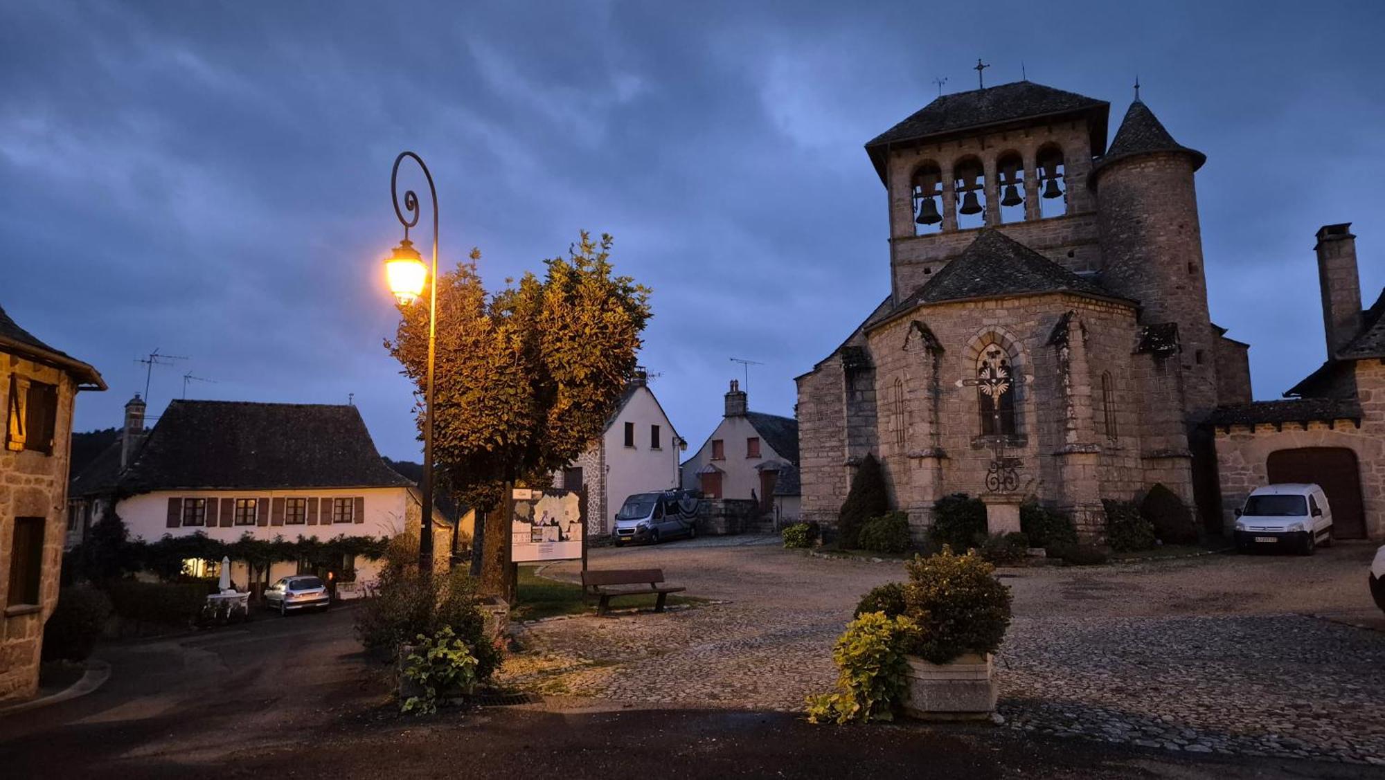 Maison La Vie De L'Aubrac - Gite Lo Bel Peis Saint-Symphorien-de-Thenieres Exterior photo